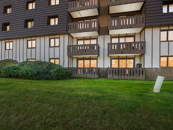 13200 W Heiden Cir Unit 2105, Lake Bluff, IL 60044