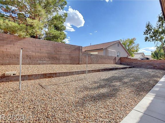 4th image of 1295 Summer Dawn Ave