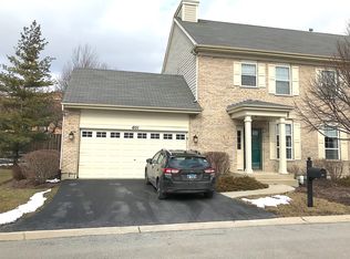 601 Dunhill Ln, Carol Stream, IL 60188