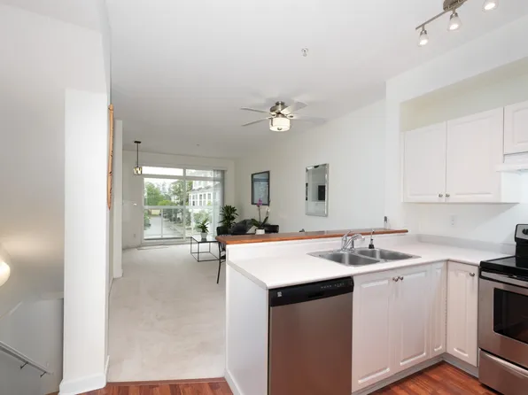 3058 E Kent Ave S, Vancouver, BC V5S 2L7