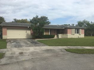 9955 SW 102 Avenue Rd, Miami, FL 33176