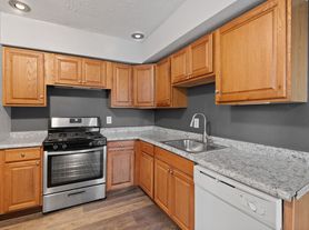 6062-6064 Butler Street