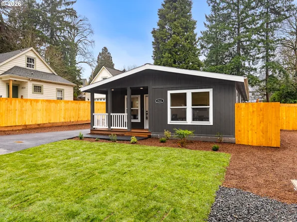 8566 SE 57th Ave, Portland, OR 97206