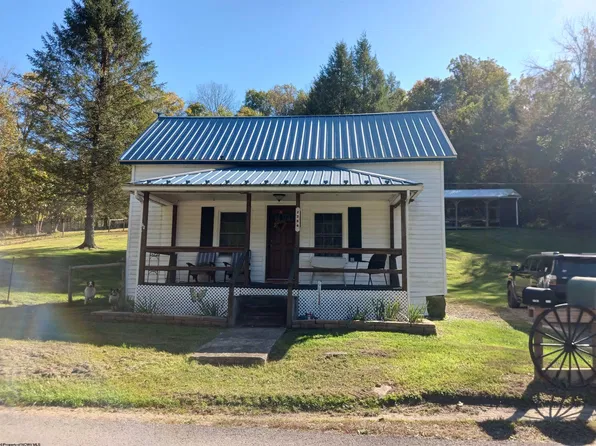 2284 Gaines Rd, Rock Cave, WV 26234