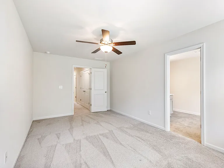 115 Buckingham Ln — Photo 33