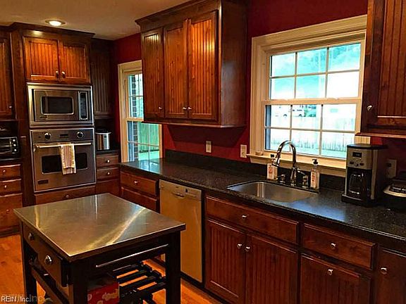 5th image of 309 Parkway Dr