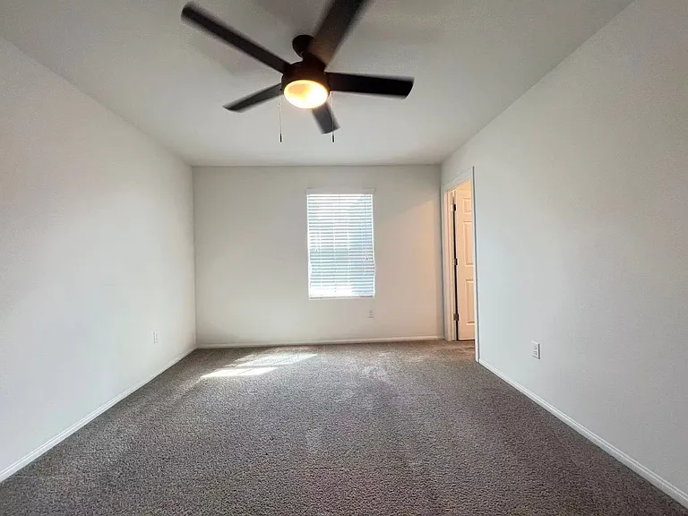 1347 Graphite Ave — Photo 21
