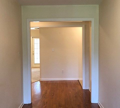 3rd image of 18 Woodward Cir