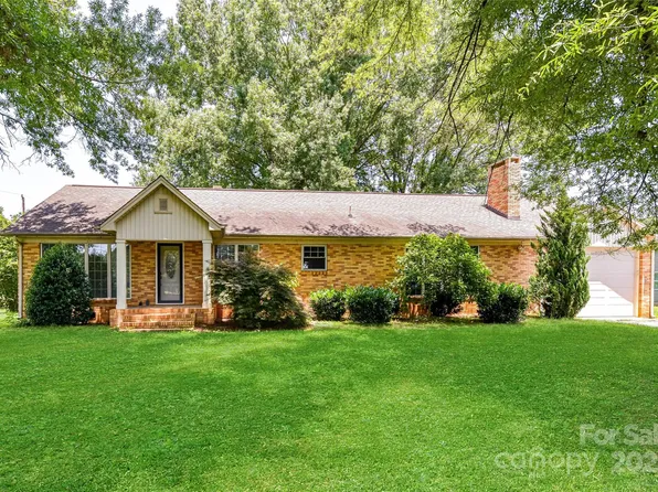 7770 Sherrills Ford Rd, Sherrills Ford, NC 28673