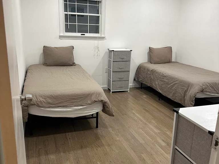 422 W Lake Ave — Photo 12