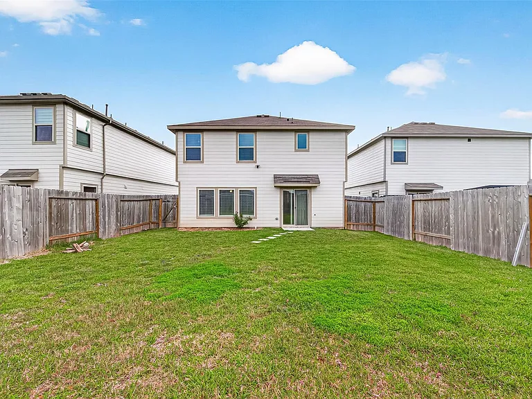26107 Idleford Ln — Photo 17