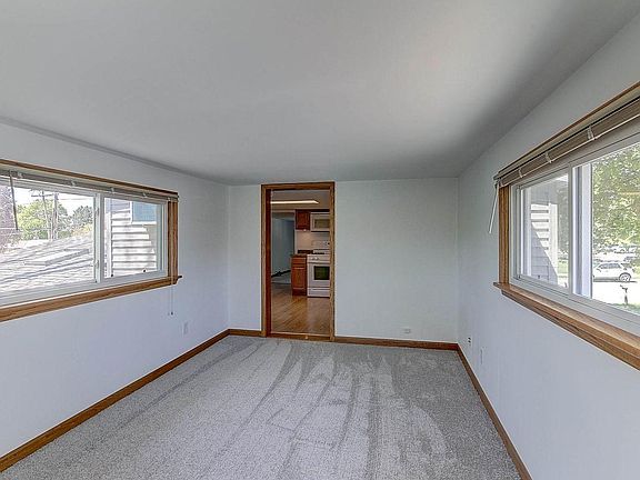 4th image of W239N6336 Maple Ave