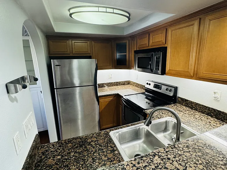 2776 B St #120 — Photo 7