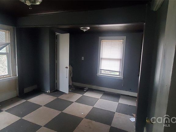 4th image of 4001 Durham Ln