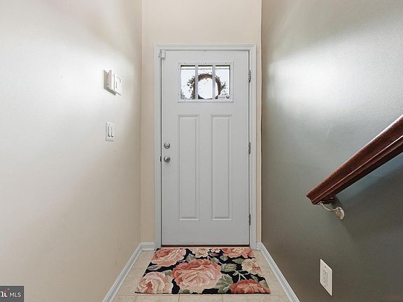 4th image of 7484 Ashmore Ave