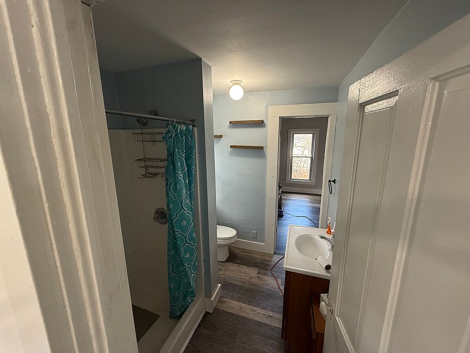 1st image of 219 Washington Ave APT 2