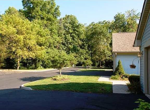 4th image of 152 Oak Creek Pl
