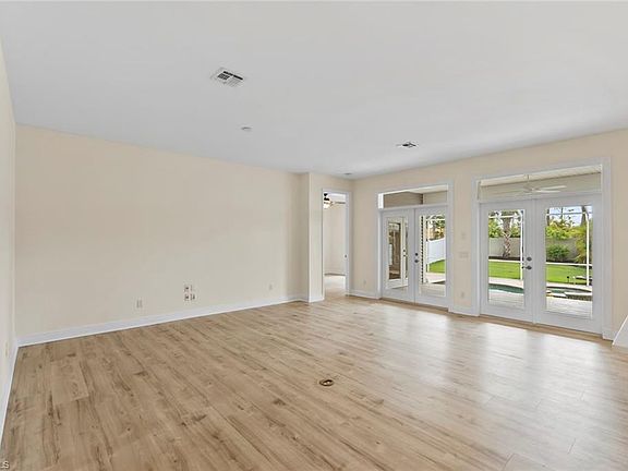 5th image of 15555 Caloosa Creek CIR
