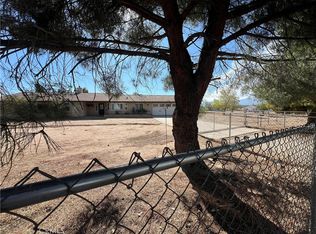 11575 Stuveling St, Oak Hills, CA 92344