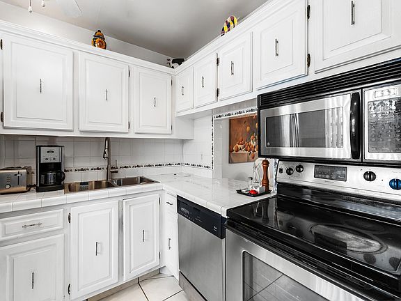 4th image of 125 Lake Barbara Drive