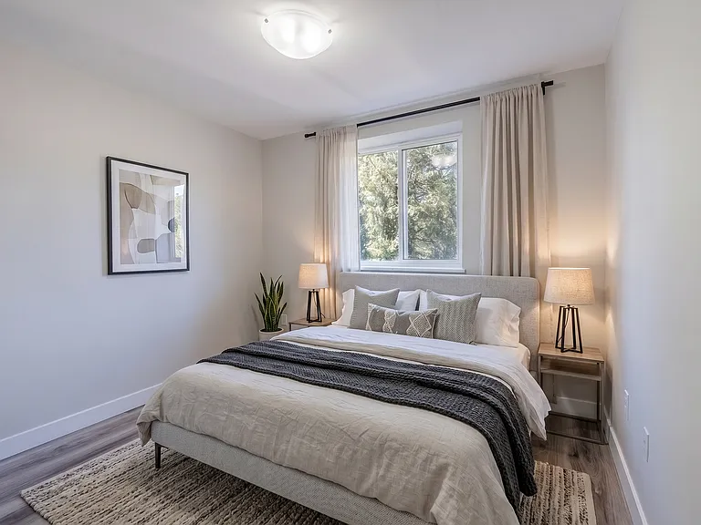 17 Cloverdale Ave #3 — Photo 5