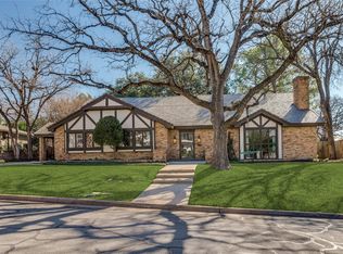 1213 Greenbriar Ln, Arlington, TX 76013