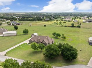 104 Rattling Antler Ct, Azle, TX 76020