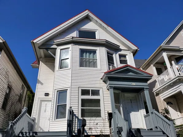 2425 N Cramer St, Milwaukee, WI 53211