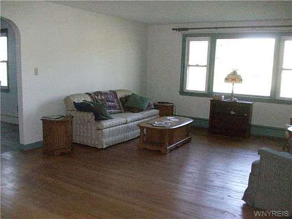 4th image of 12084 Vaughn St