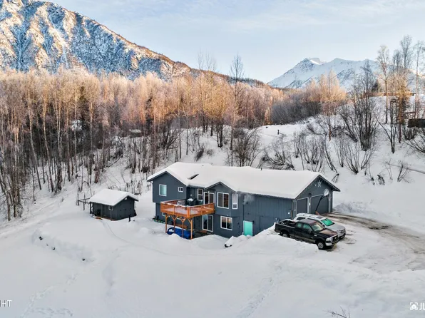 23925 Chandelle Dr, Chugiak, AK 99567
