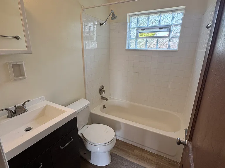 1562 Tremont Rd #1556 — Photo 14