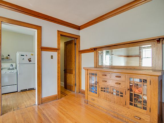 5th image of 3220 Lyndale Ave S APT 2