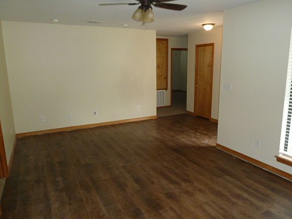2nd image of 2509 Conrad St