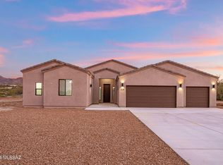 824 S Garfield Ave, Vail, AZ 85641