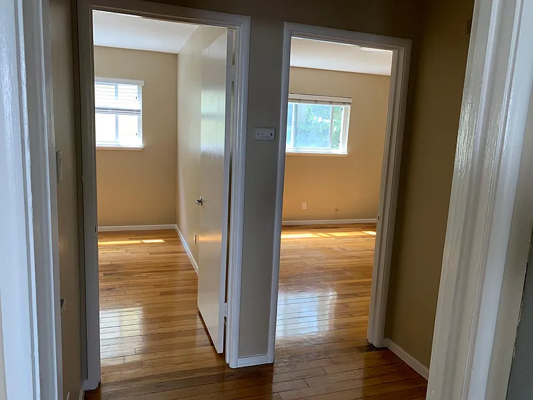 3005 Ellis St — Photo 6
