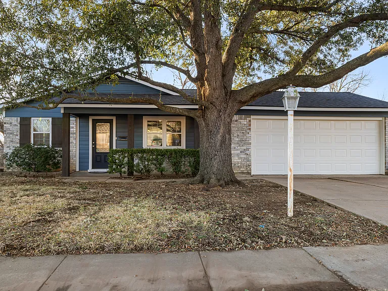 812 E Glendale St — Photo 1