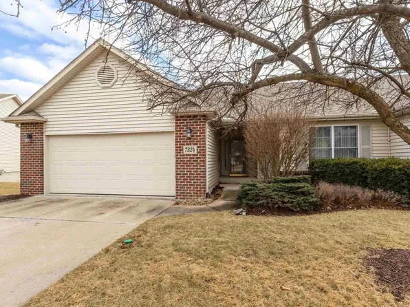 7324 35th Avenue Ct, Moline, IL 61265