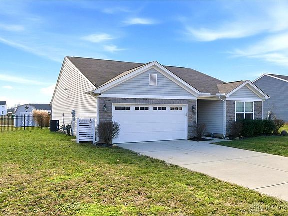 3rd image of 1095 Marty Lee Ln