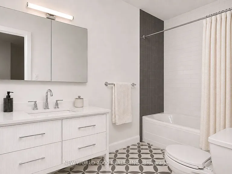 110 Saint Clair Ave W #902 — Photo 10