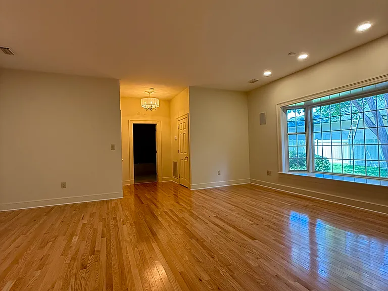 1614 Littlepage St — Photo 15