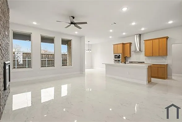 1832 Noble Ct — Photo 4