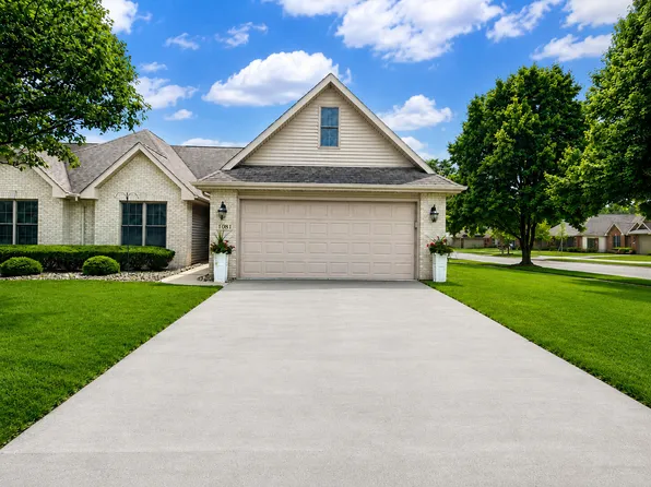 1081 Wildwood Ln, Schererville, IN 46375