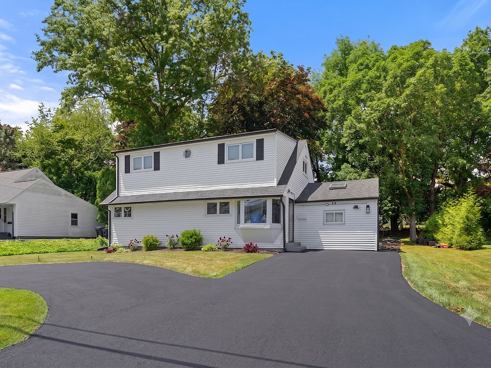 1st image of 18 Jean Ln