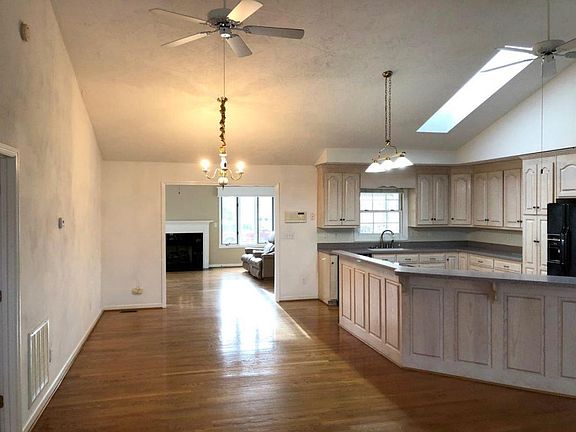 4th image of 5008 Plantation Grove Ln