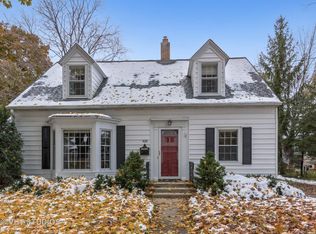 426 La Fox River Dr, Algonquin, IL 60102