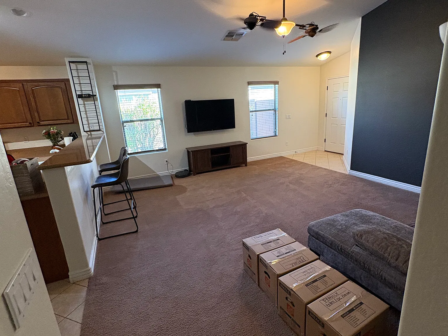 3 bed, 1325 sqft, $2,200 — Photo 3
