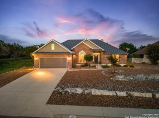 2013 Crown View Dr, Kerrville, TX 78028