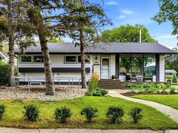 2705 Grant ROAD, Regina, SK S4S 5G1