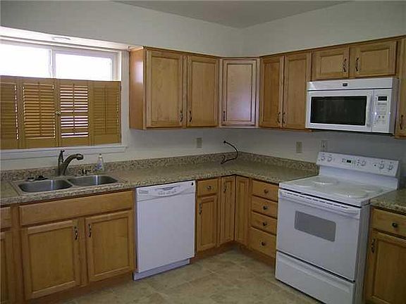 4th image of 6220 Caprock Ct