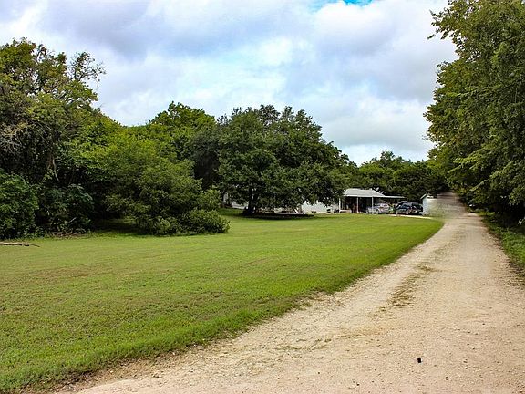 3rd image of 129 Private Road 105